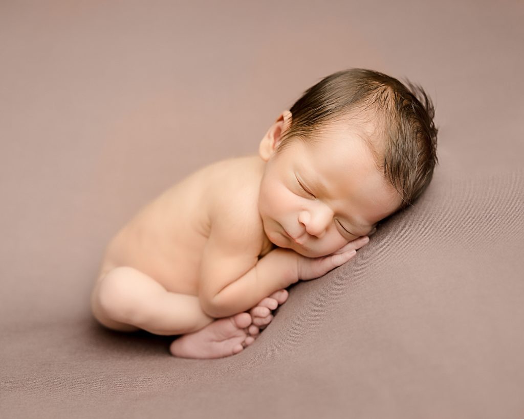 Newborn baby photography in Home in Portland Oregon